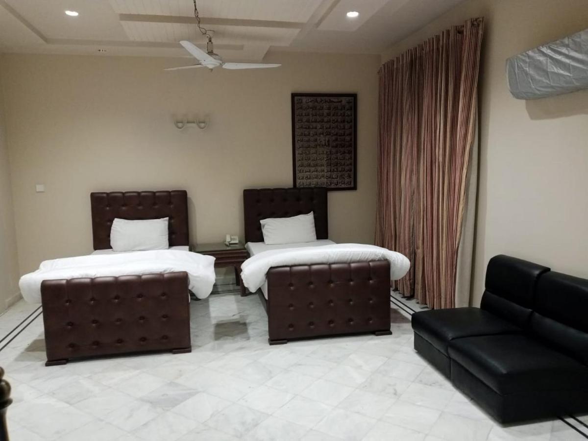 Hotel State Residency Бахавалпур Екстериор снимка